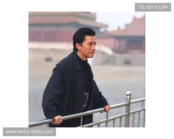 尊龙就是博:尊龙的生活哲学与他对事业的坚持与热爱